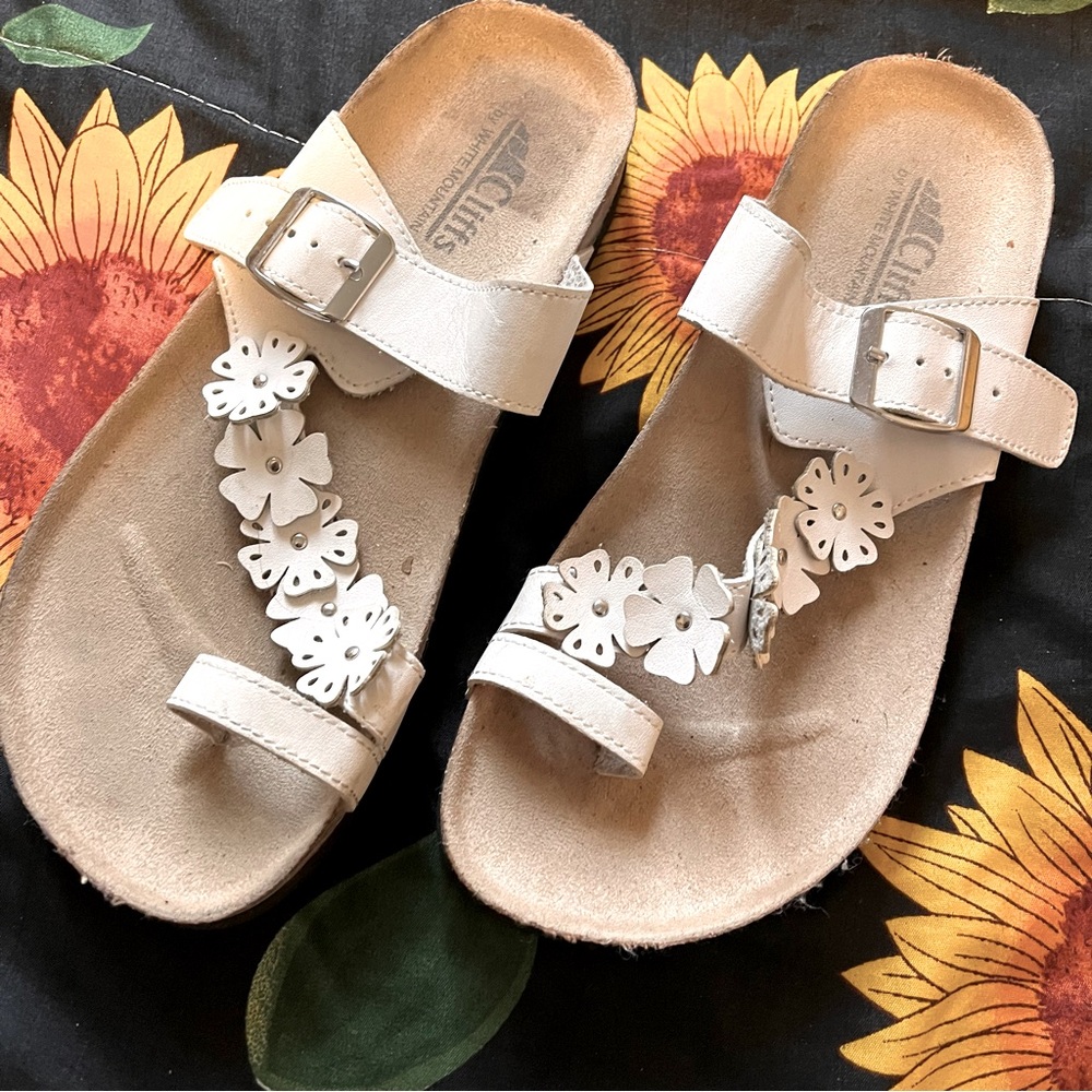 CLIFFS BY WHITE MOUNTAIN sandals